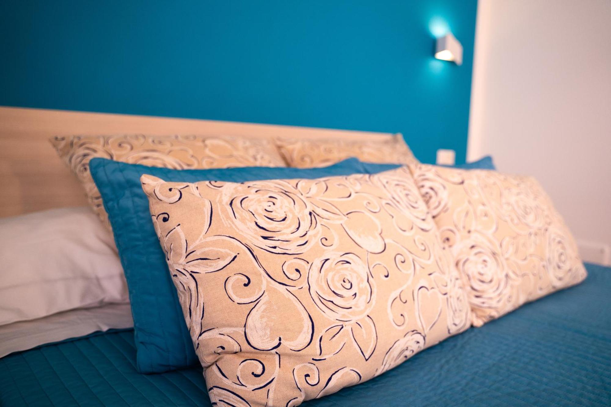 Bed & Breakfast Marlove Sea View *