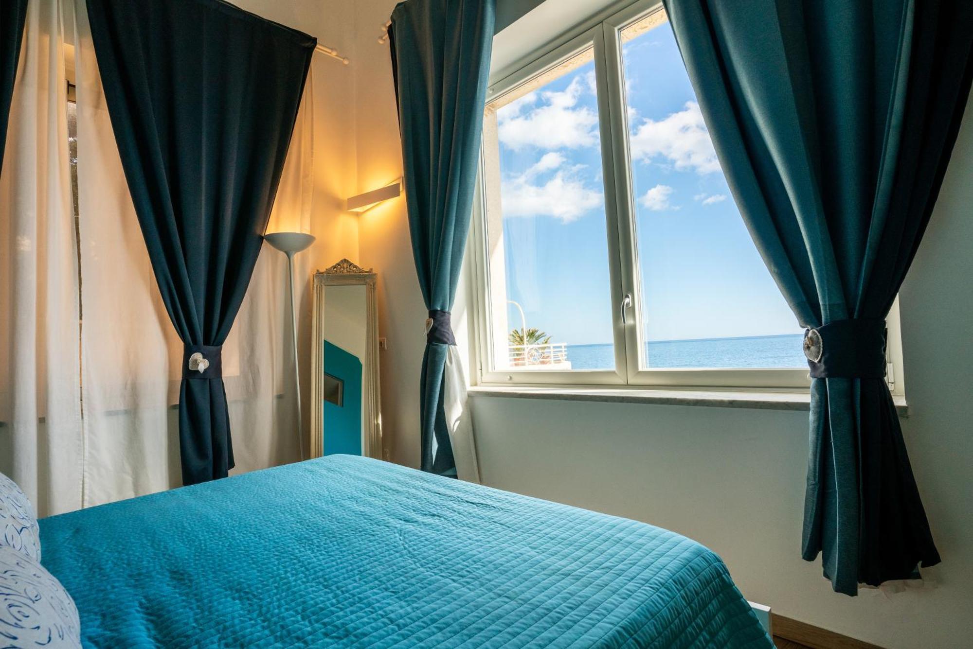 Marlove Sea View Bed & Breakfast *